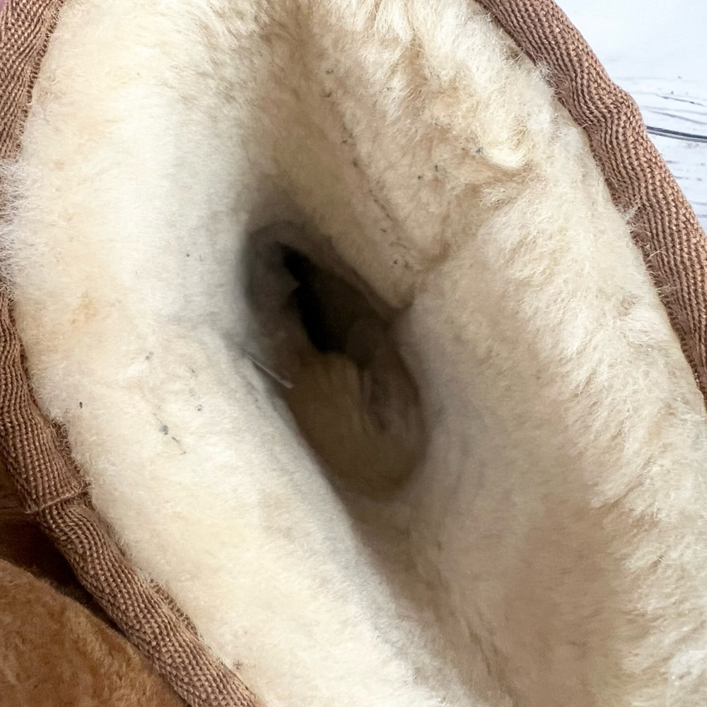 UGG Classic Tall Chestnut Shearling Boots Size 9 - Picture 11 of 16